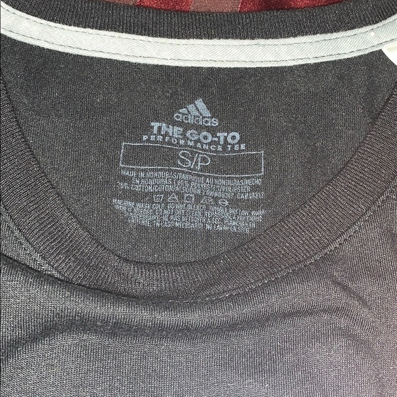 Adidas basic Tee - Picture 2 of 5